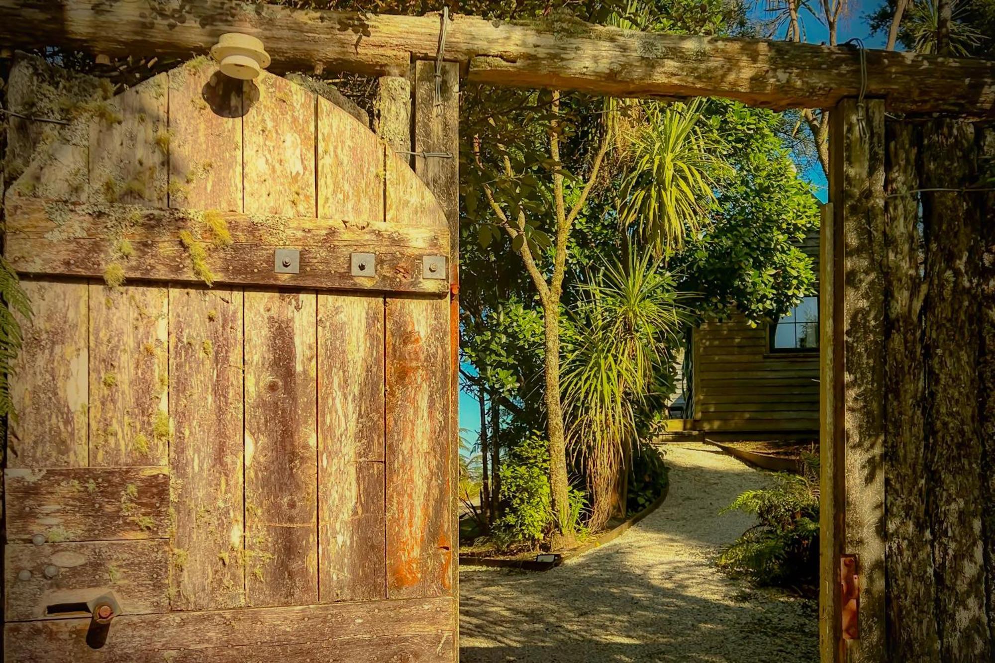 Te Tiro Accommodation Waitomo Caves Exterior photo