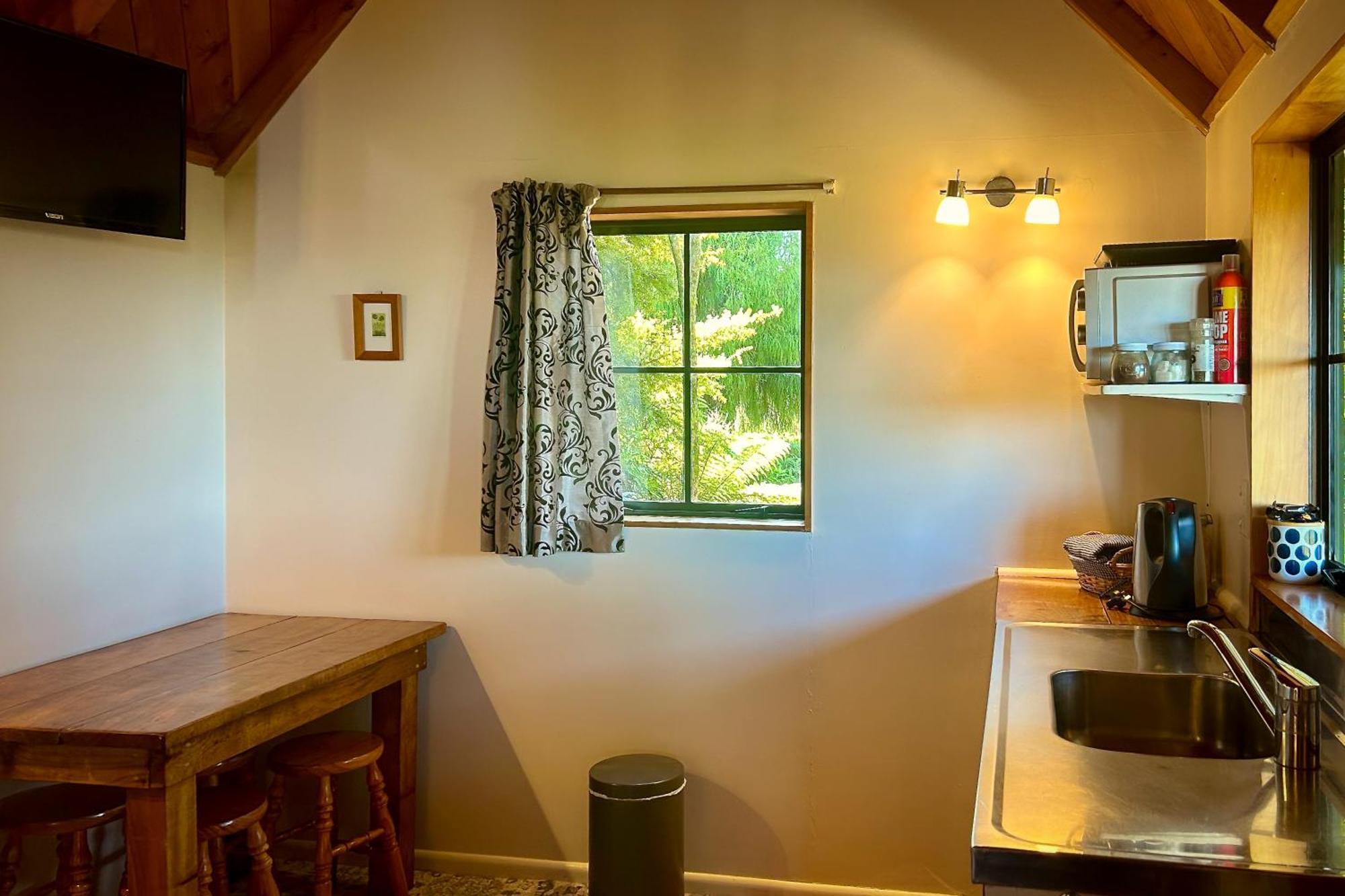 Te Tiro Accommodation Waitomo Caves Room photo